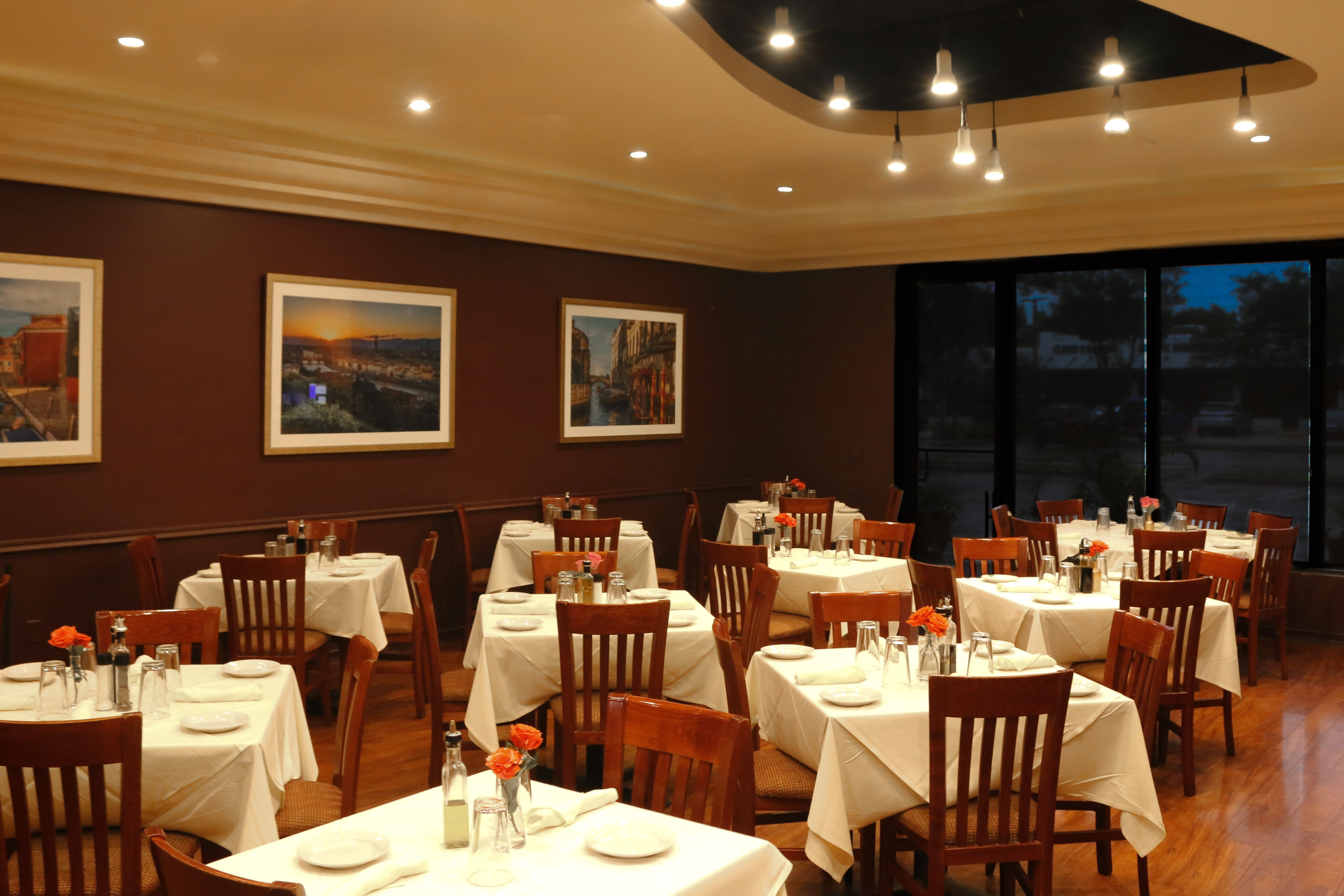 Anacapri Italian Restaurant Dining Room